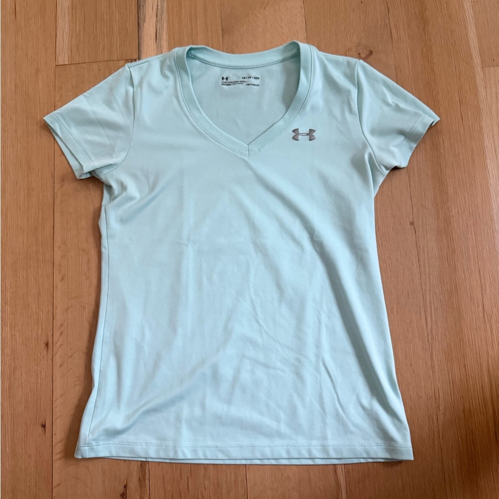 Under Armour Women's Aqua V-Neck Tee